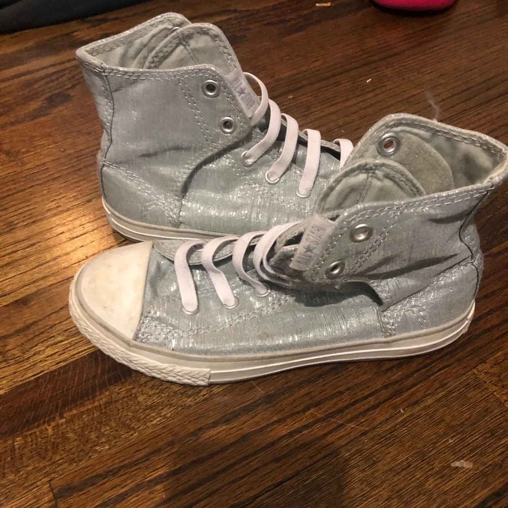 Converse sparkling silver